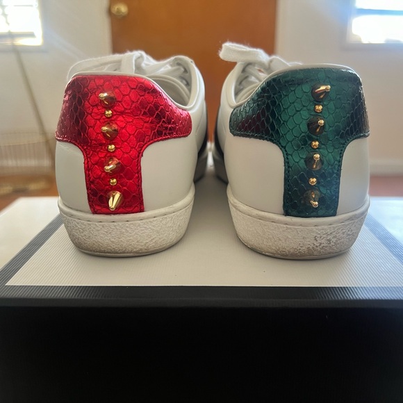 Women’s Gucci sneaker size 37 lightly worn. - Picture 4 of 5